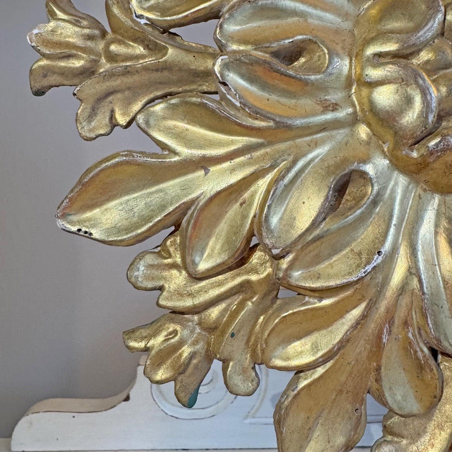 19th Century Gilt Wooden Ceiling Rose On Stand