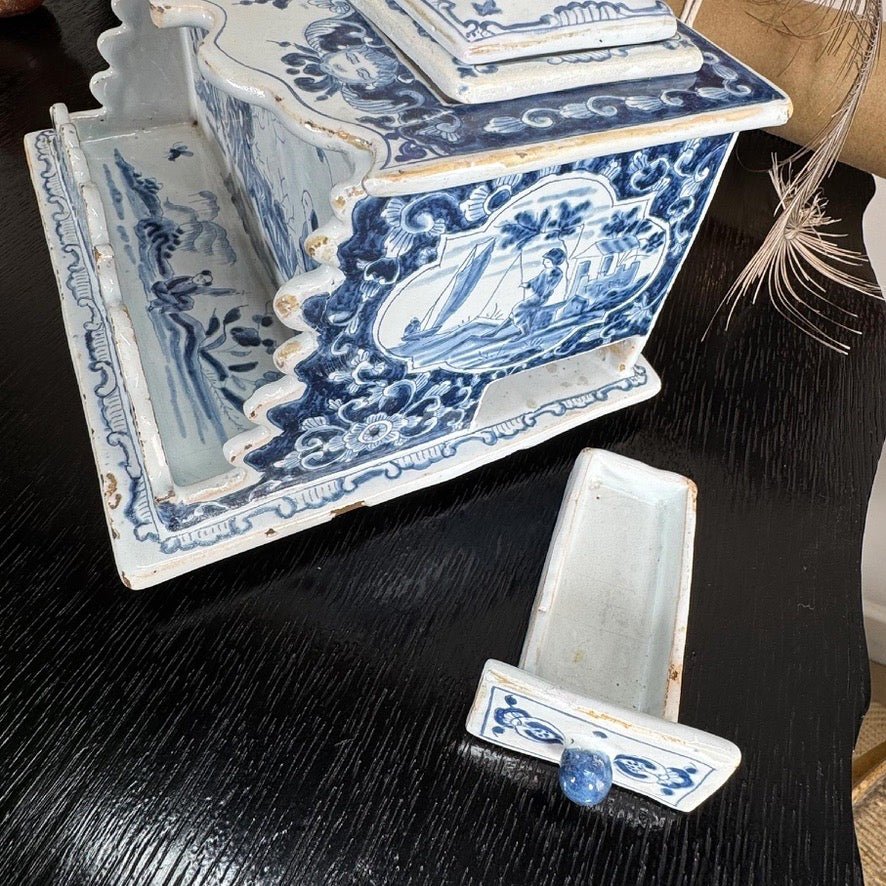 18th Century Dutch Delft Blue and White Ink Well attributed to Anthoni Pennis