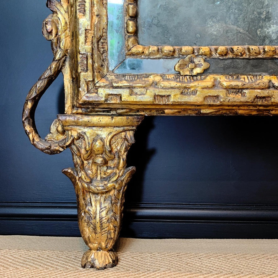Early 18th Century Giltwood Italian Mirror