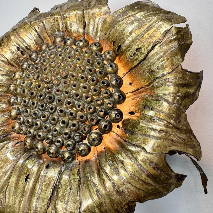 Sunflower Wall Light in brass signed by P Mas Rossi 1970's