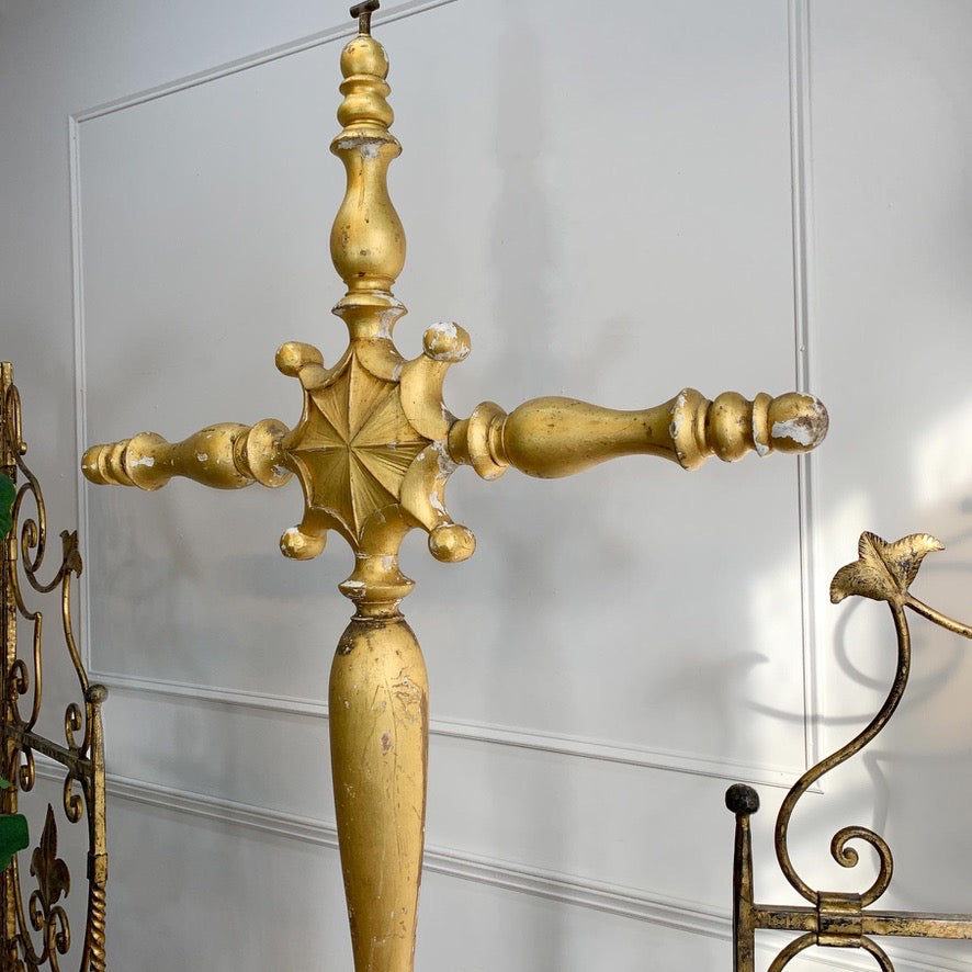 Early 19th Century Giltwood and Gesso Large Italian Cross