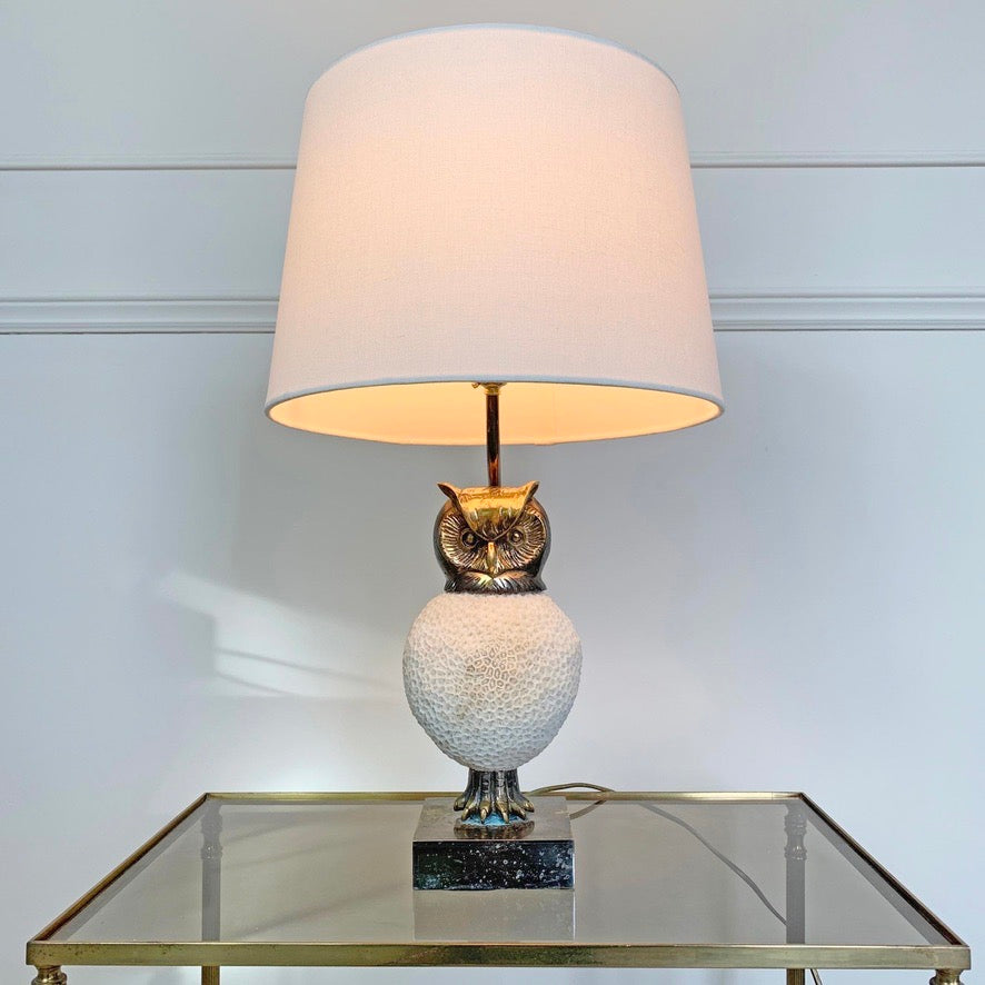 Exceptional, Willy Daro White owl table lamp, 1970's