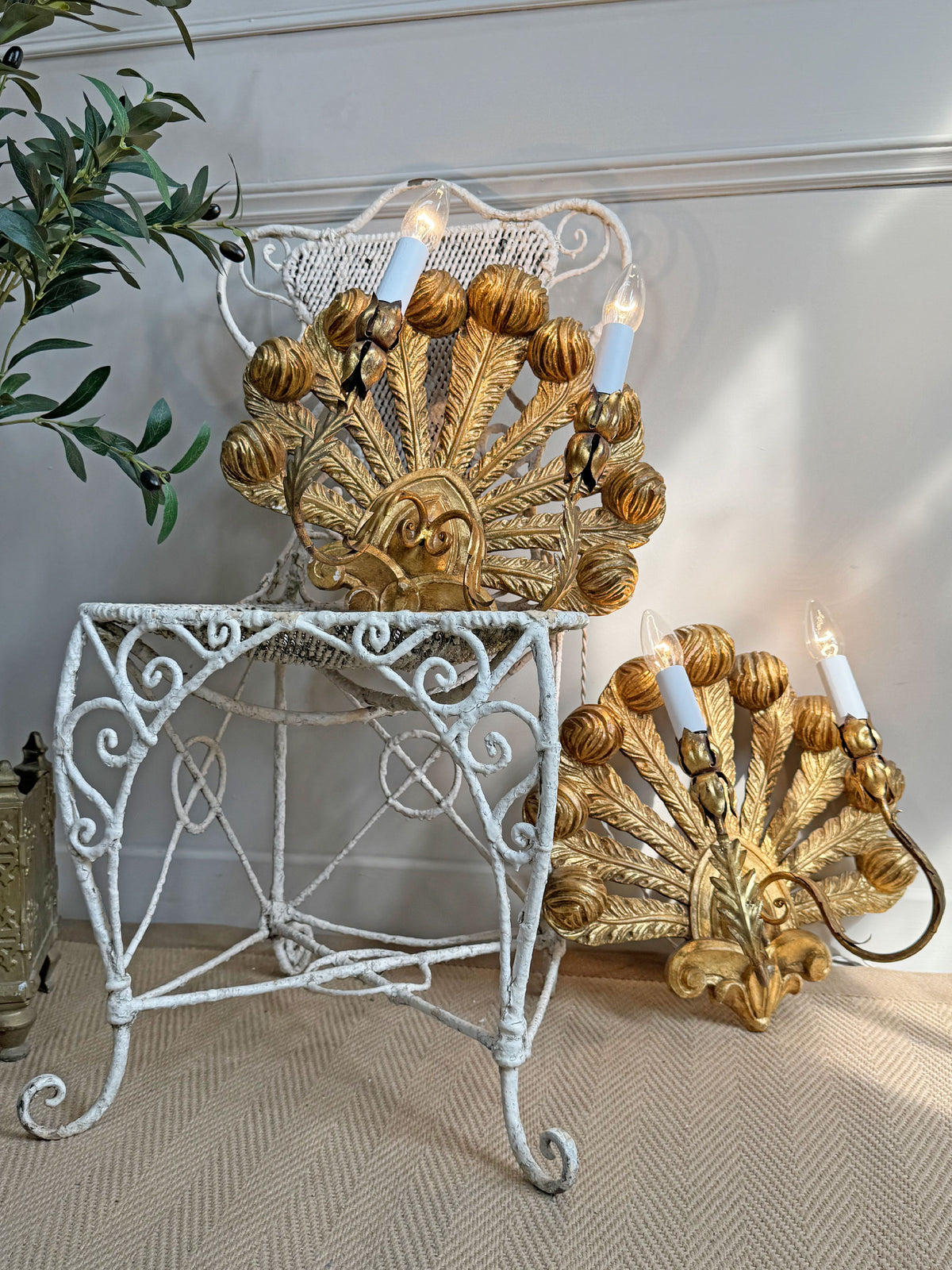 Stunning Pair of Large Ostrich Feather Plume Giltwood Wall Lights Italian 1950's