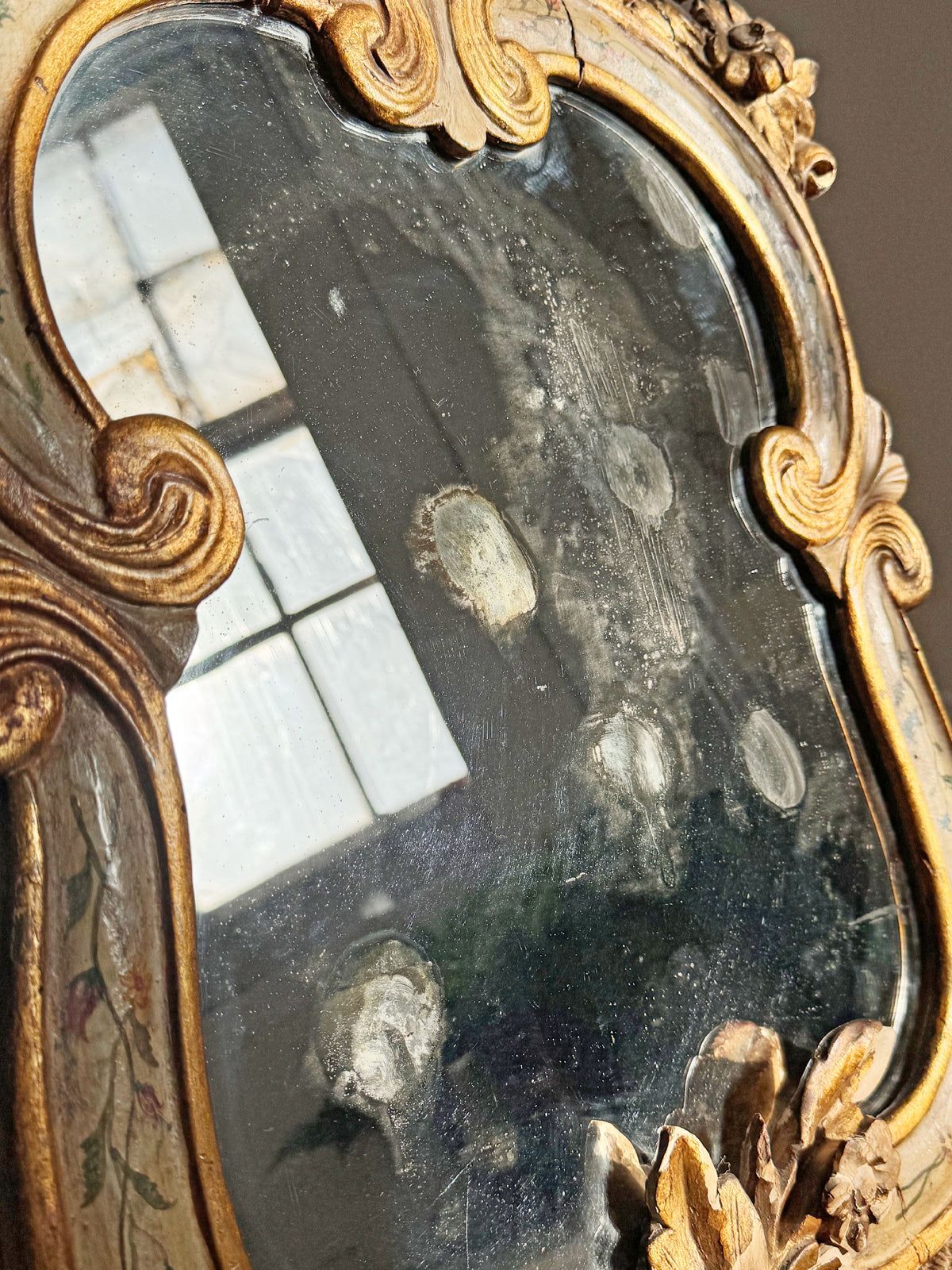 18th Century Venetian Giltwood and Polychrome Arte Povera Lacquered Wall Mirror