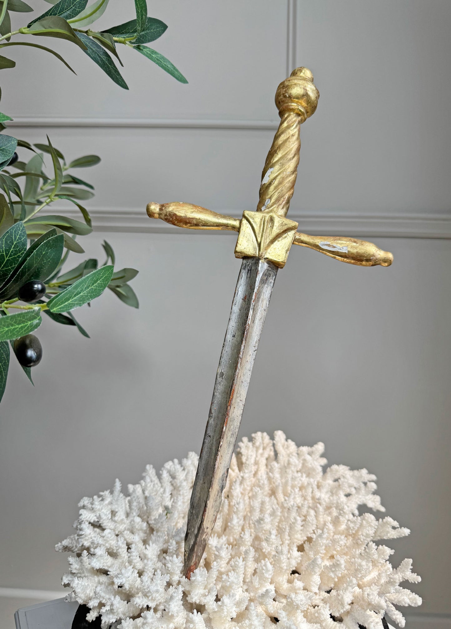 18th Century Carved and Giltwood Dagger / Sword