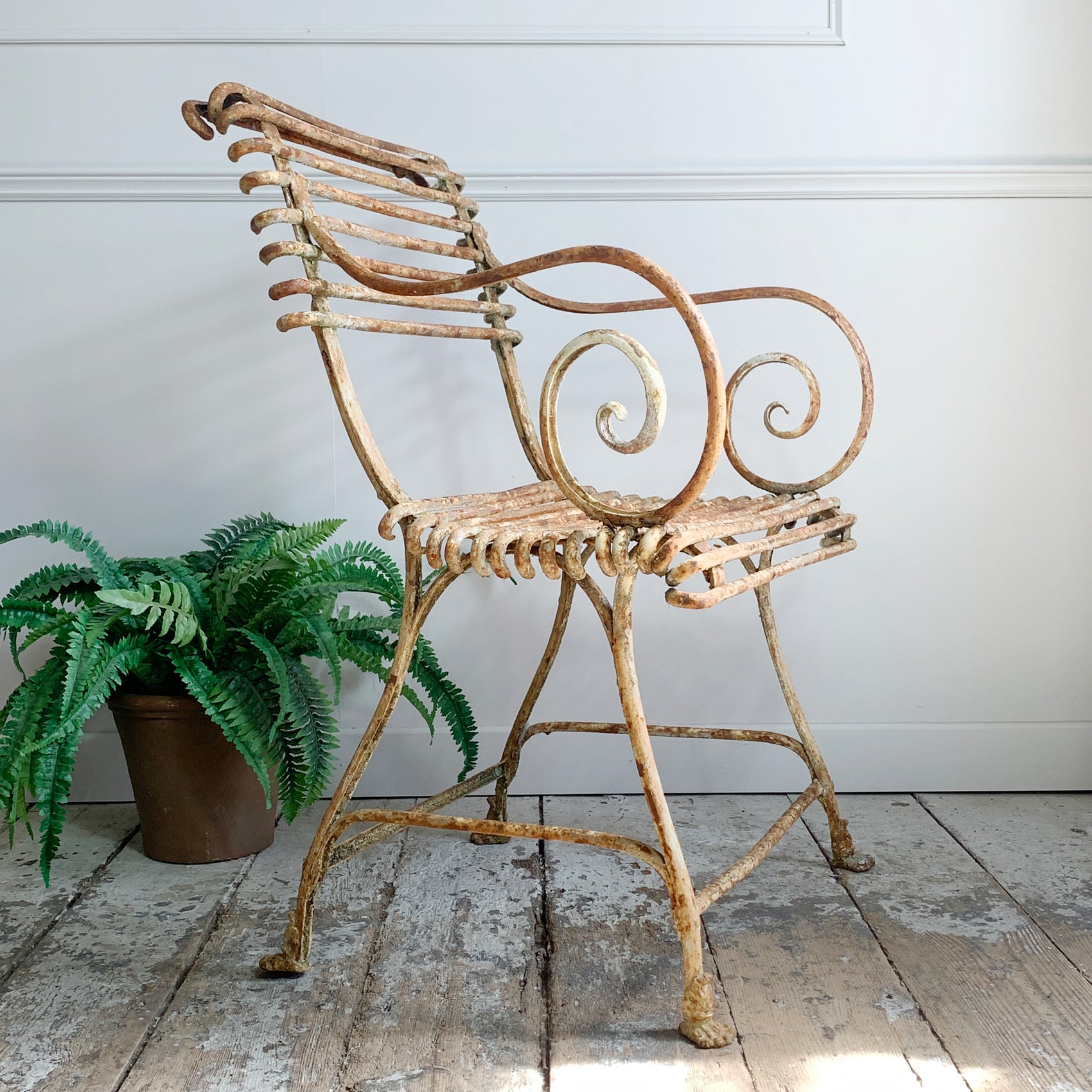 Antique Lions Paw Arras Chair with Arms