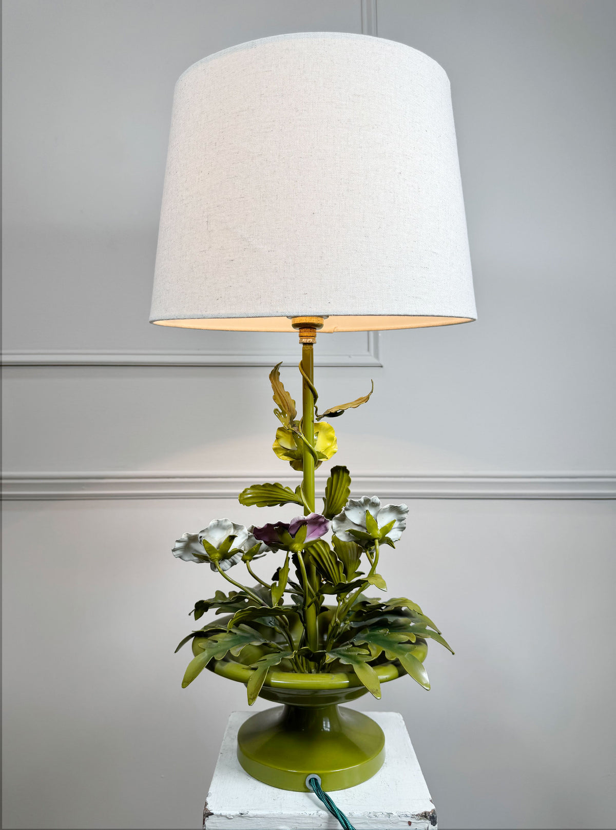 Salvadori Pansy Flowers and Leaves Table Lamp Italy 1960's