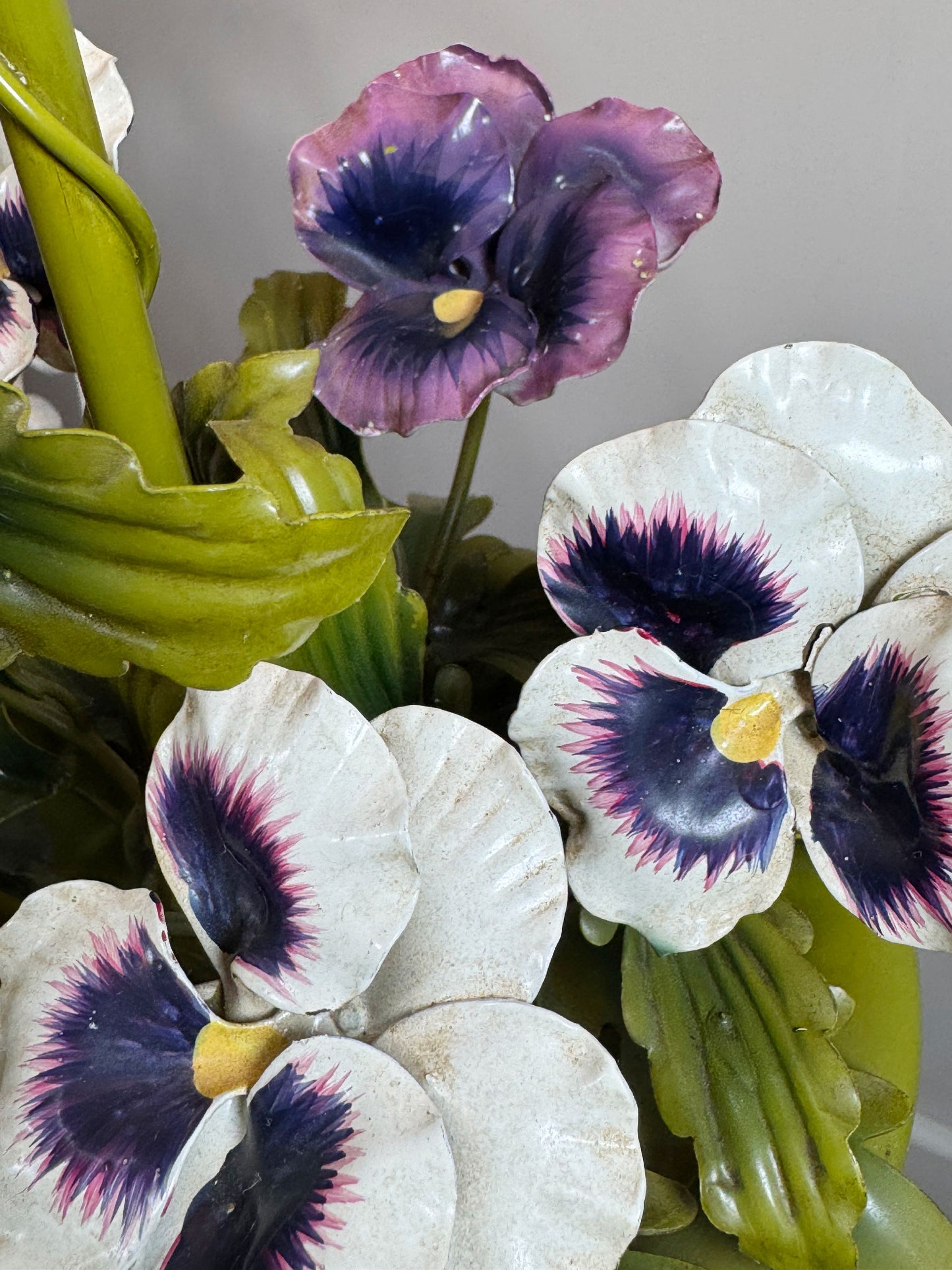 Salvadori Pansy Flowers and Leaves Table Lamp Italy 1960's