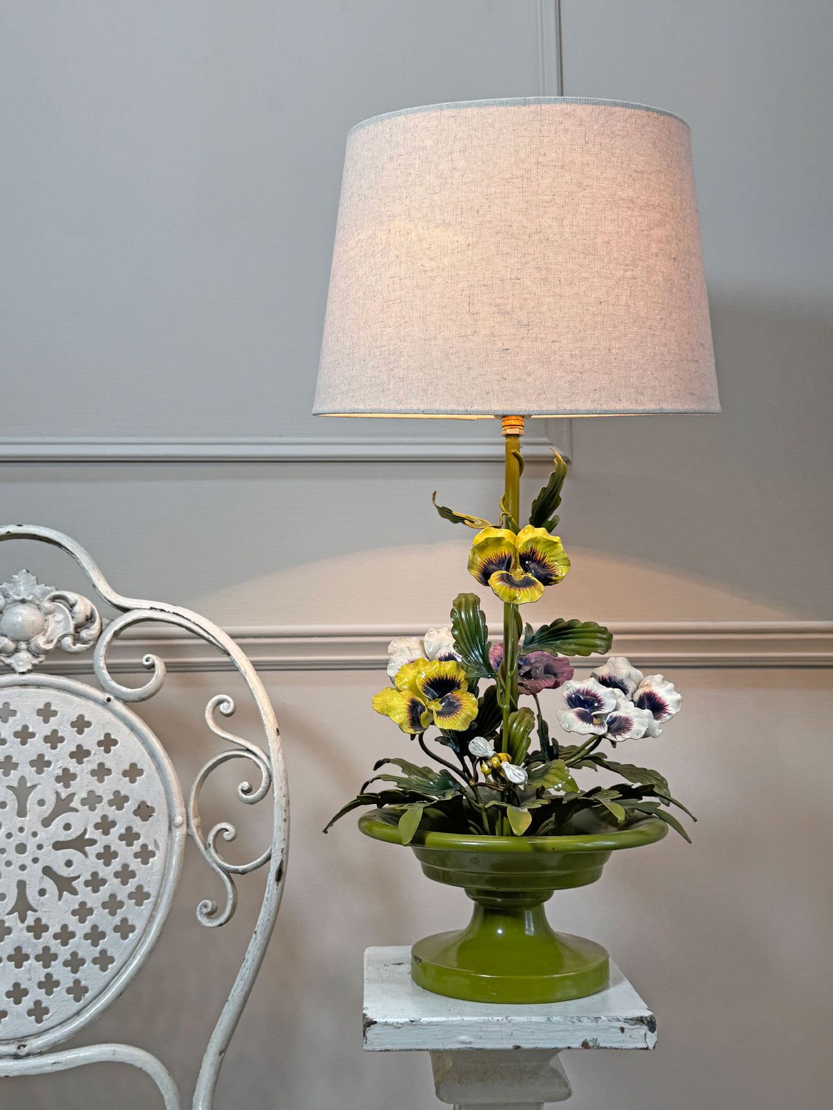 Salvadori Pansy Flowers and Leaves Table Lamp Italy 1960's