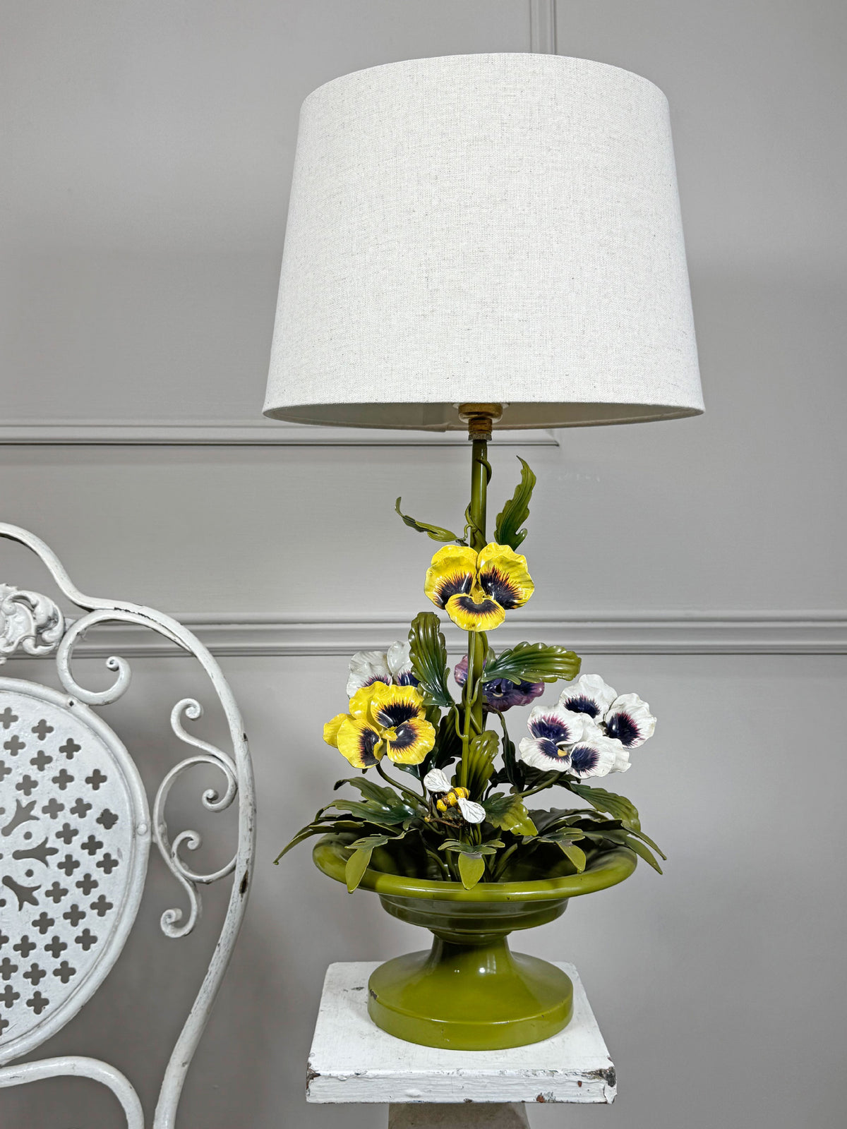 Salvadori Pansy Flowers and Leaves Table Lamp Italy 1960's